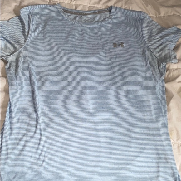Under armour T-shirt - Picture 1 of 3